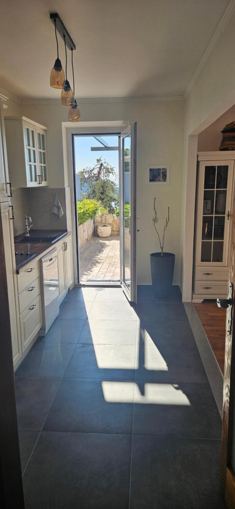 Dubrovniks Views From A Spacious Terrace Apartment *